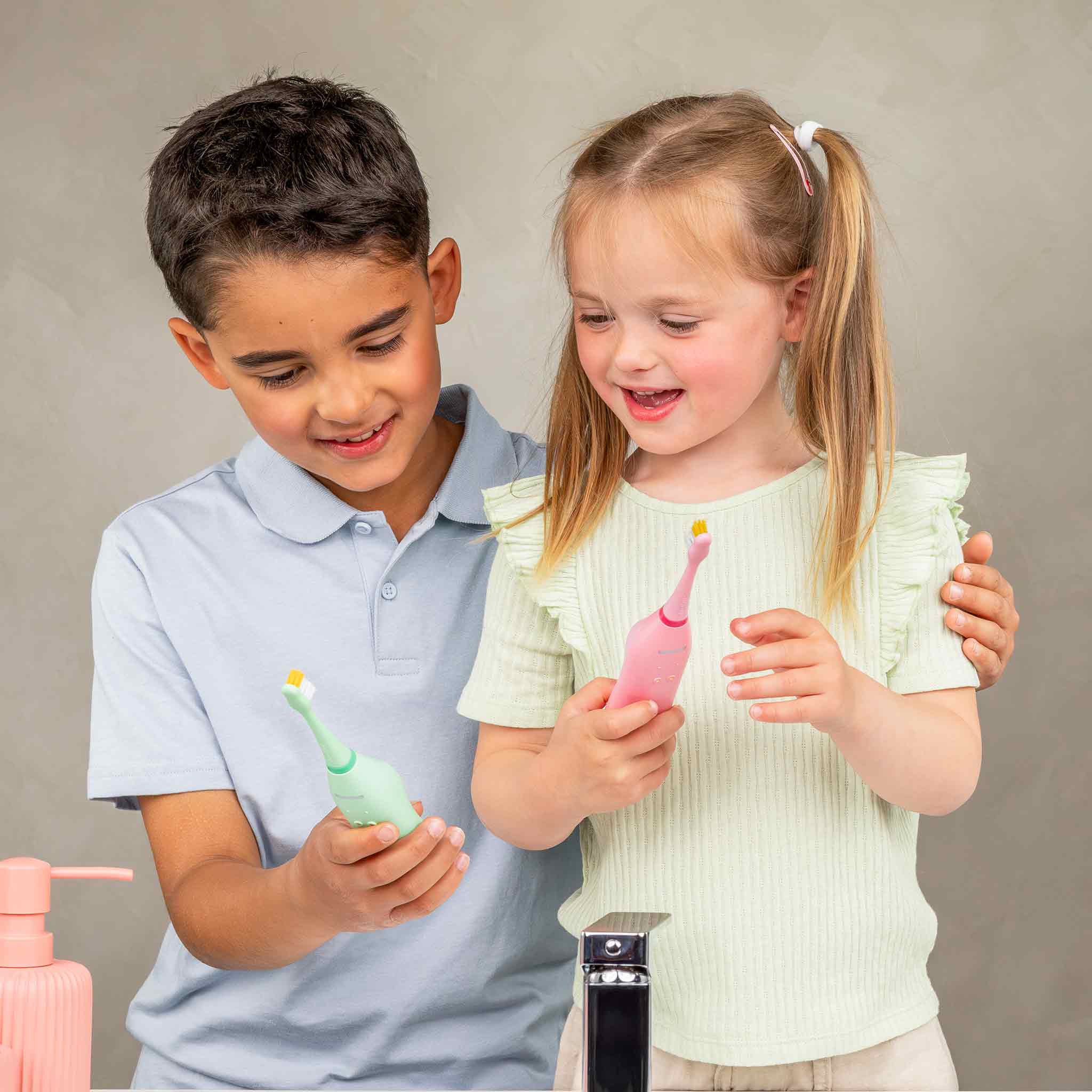 Escova de Dentes Elétrica Jordan OOTIE Infantil Verde