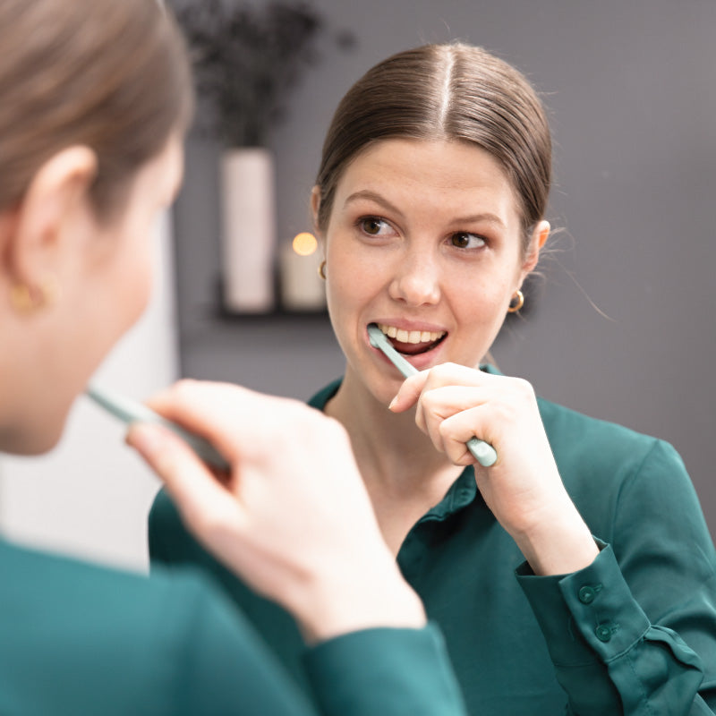 Escova de Dentes Jordan Green Clean Adulto, Suave