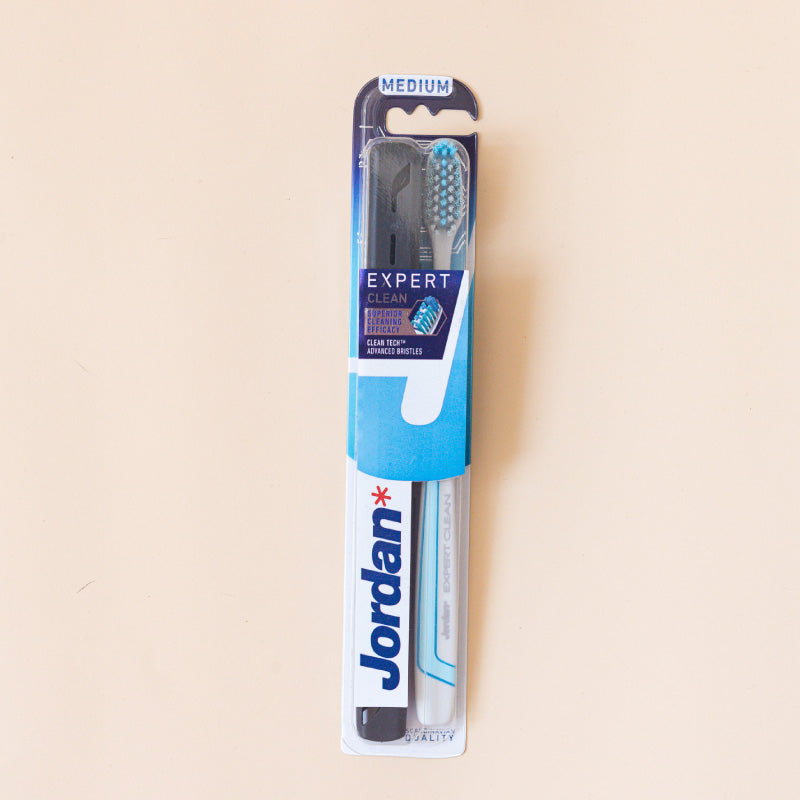 Escova de Dentes Jordan Expert Clean Adulto, Médio